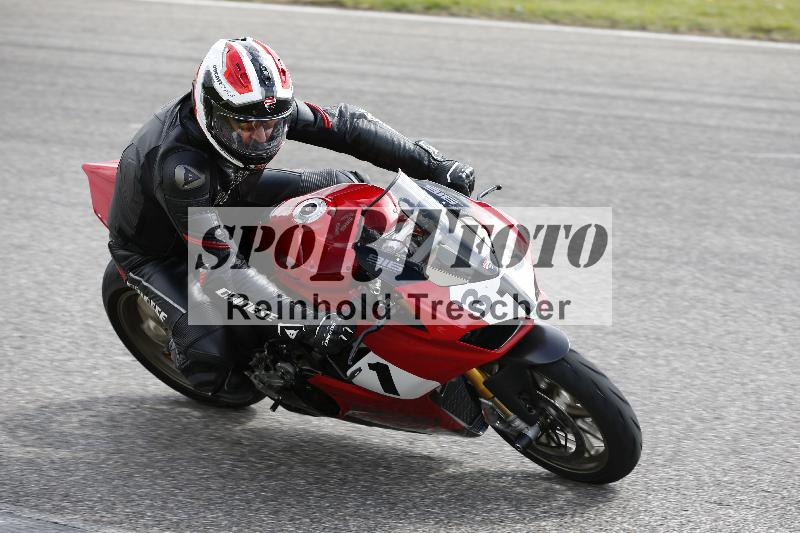 /Archiv-2025/10 23.04.2025 Cornu Master School ADR/gruen-vert/313